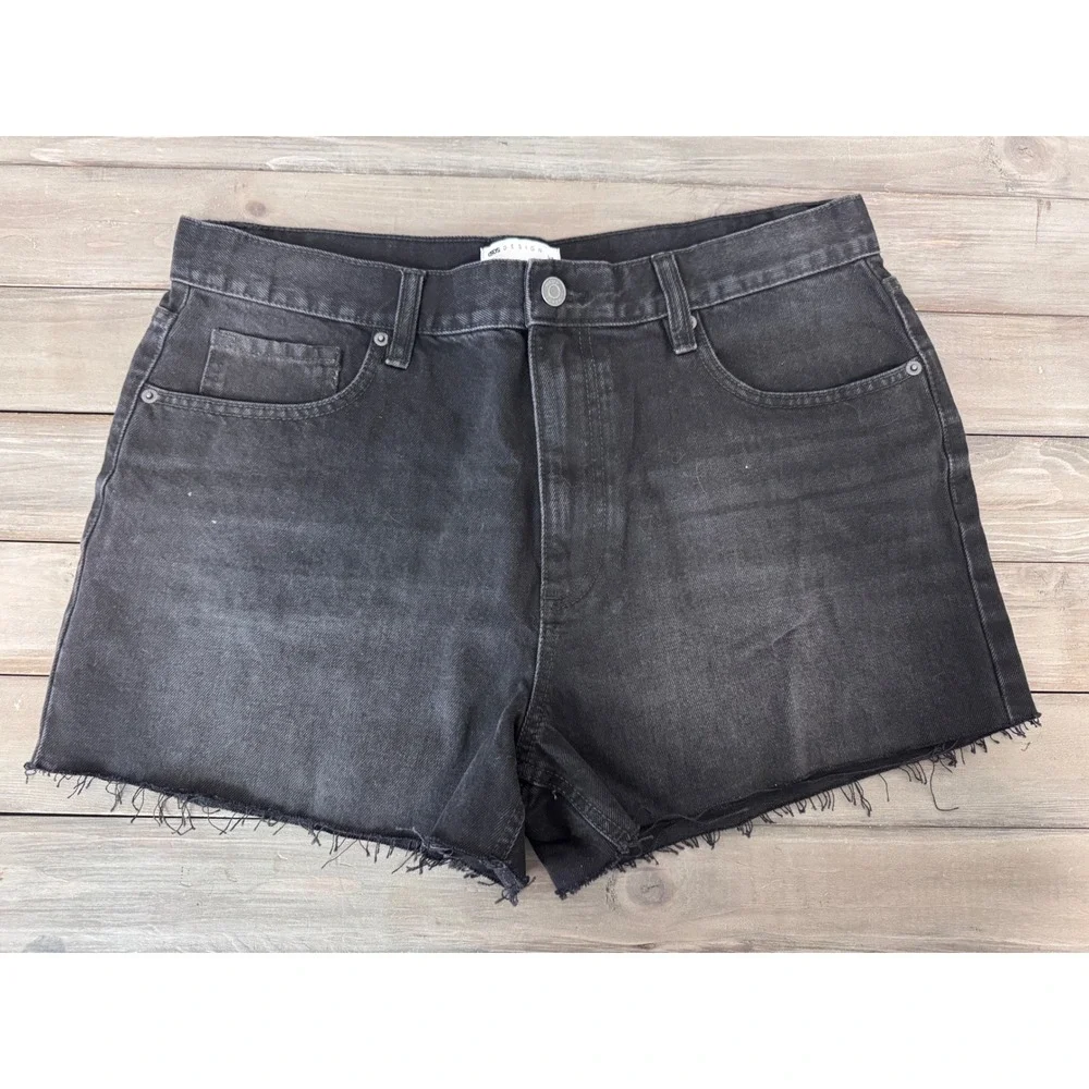 ASOS DESIGN Tall High Rise Denim Shorts Washed Black Raw Hem Size US 8‎
